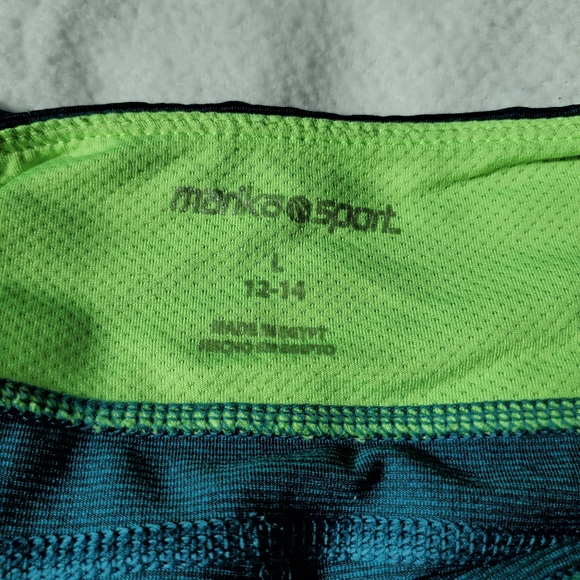 Athletic Capri Leggings - Picture 2 of 2